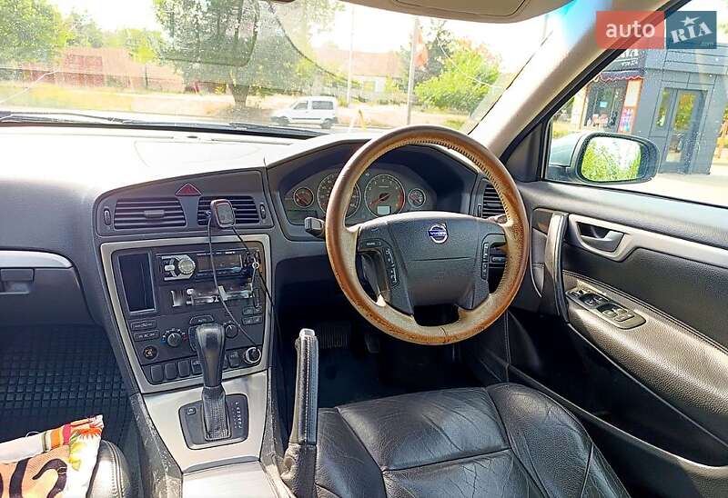 Volvo V70 2005