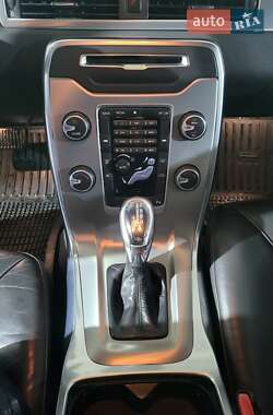 Универсал Volvo V70 2013 в 