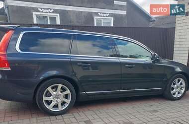 Универсал Volvo V70 2015 в 