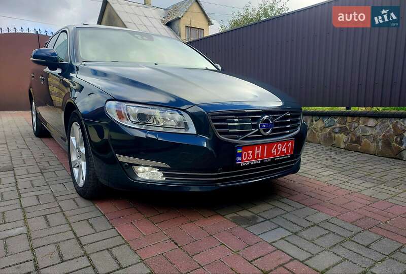 Volvo V70 2015
