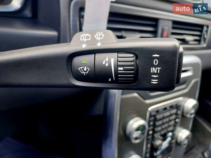 Універсал Volvo V70 2015 в Бродах