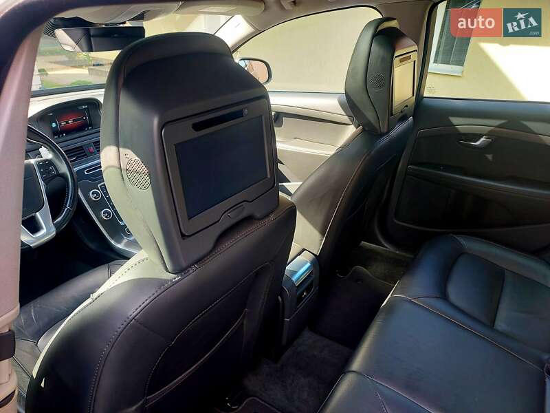 Універсал Volvo V70 2015 в Бродах