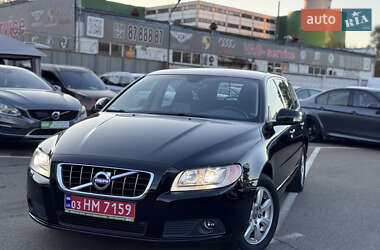 Универсал Volvo V70 2011 в 