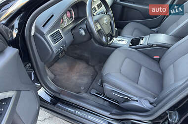 Универсал Volvo V70 2011 в 