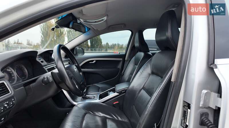 Универсал Volvo V70 2013 в Киеве