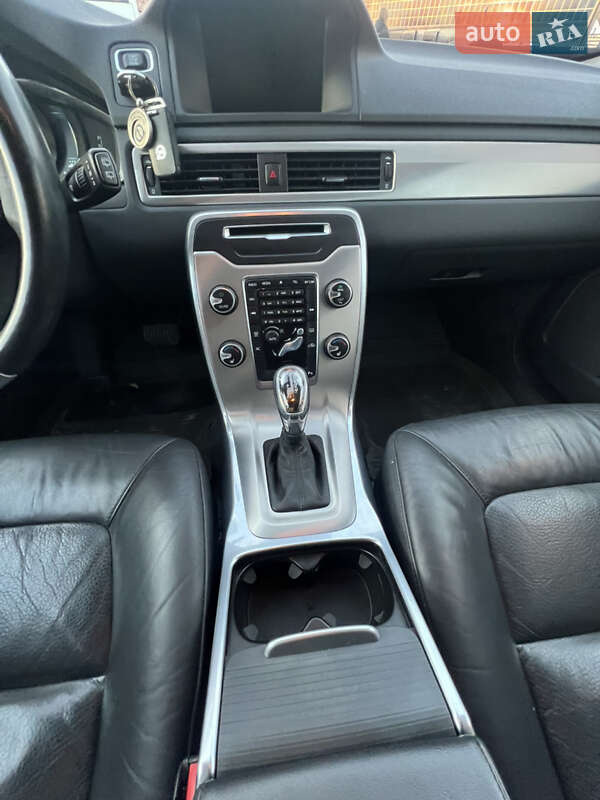 Универсал Volvo V70 2013 в Луцке фото 21 Универсал Volvo V70 2013 в Луцке