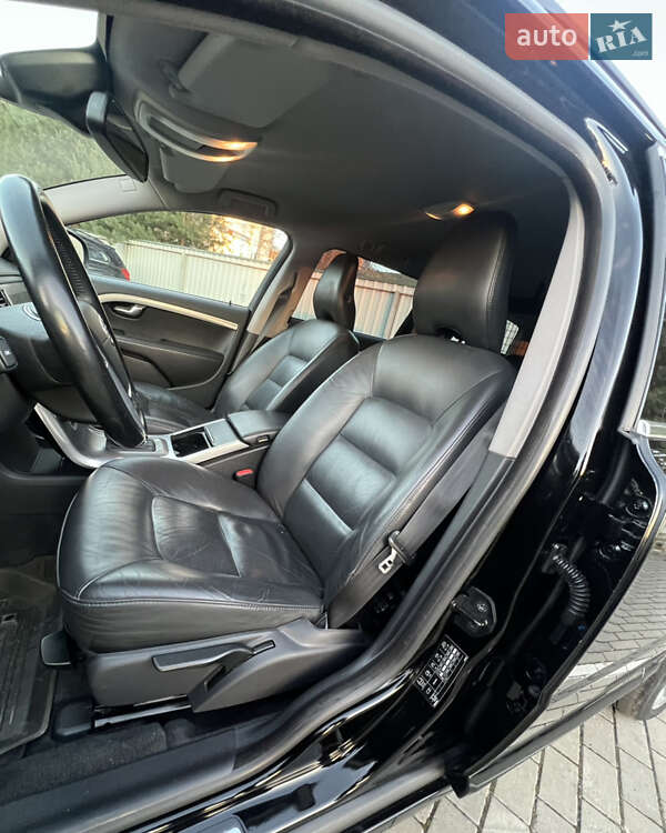 Универсал Volvo V70 2013 в Луцке фото 27 Универсал Volvo V70 2013 в Луцке