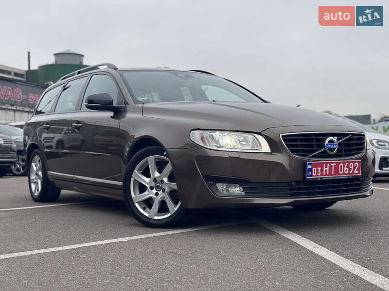 Volvo V70 2015