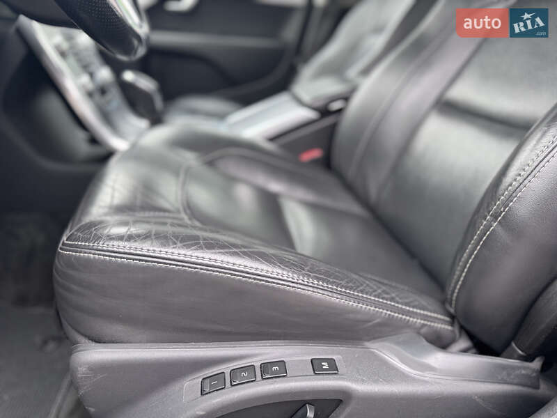 Універсал Volvo V70 2015 в Києві