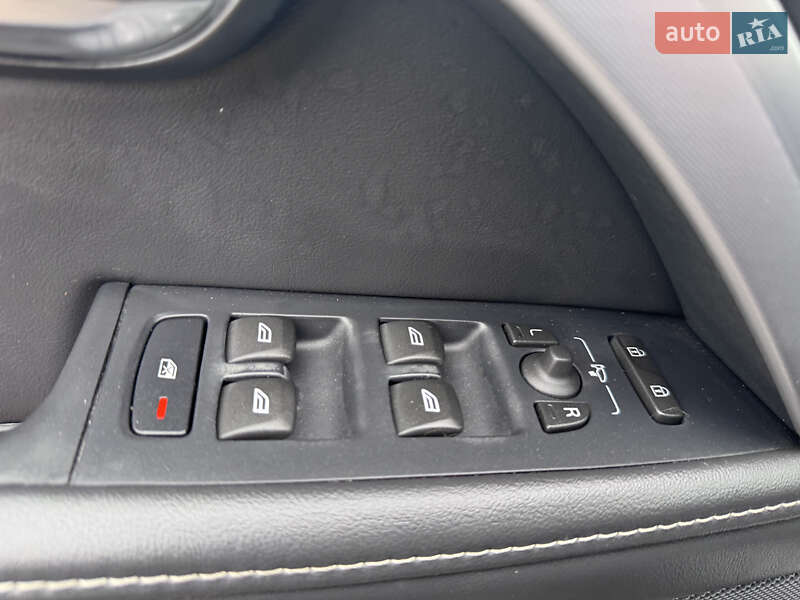 Універсал Volvo V70 2015 в Києві