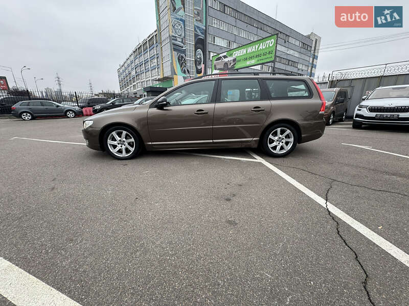 Універсал Volvo V70 2015 в Києві