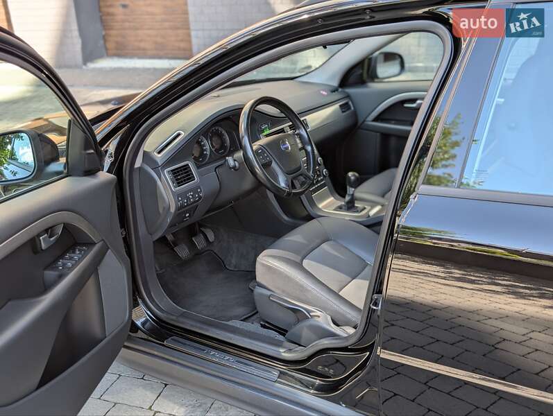 Універсал Volvo V70 2010 в Івано-Франківську фото 39 Універсал Volvo V70 2010 в Івано-Франківську