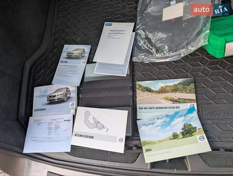 Универсал Volvo V70 2010 в Киеве