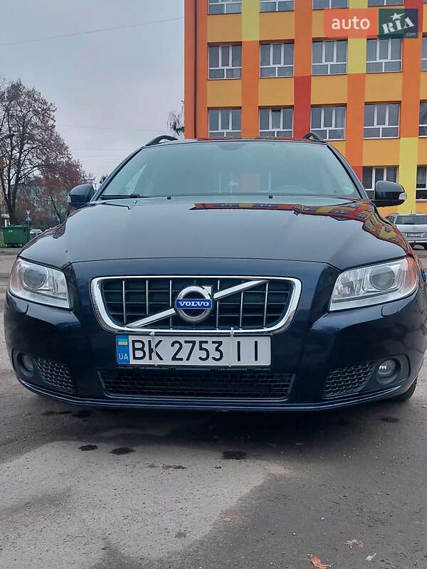 Volvo V70 2010