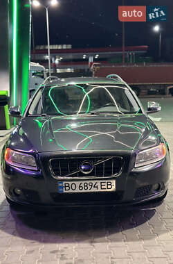 Універсал Volvo V70 2010 в Тернополі