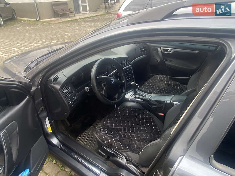 Универсал Volvo V70 2006 в Черновцах