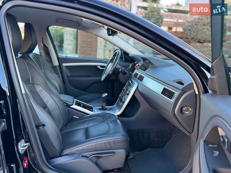 Универсал Volvo V70 2015 в Стрые