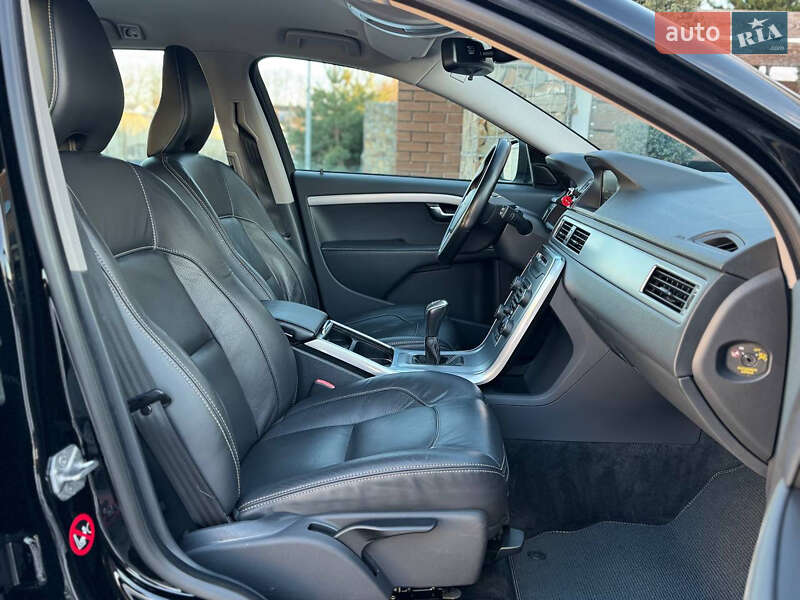 Универсал Volvo V70 2015 в Стрые