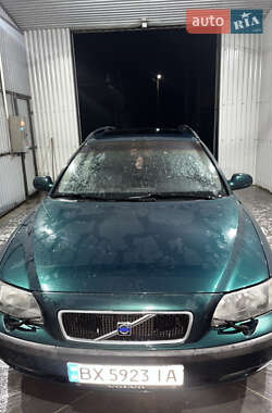 Универсал Volvo V70 2000 в Изяславе