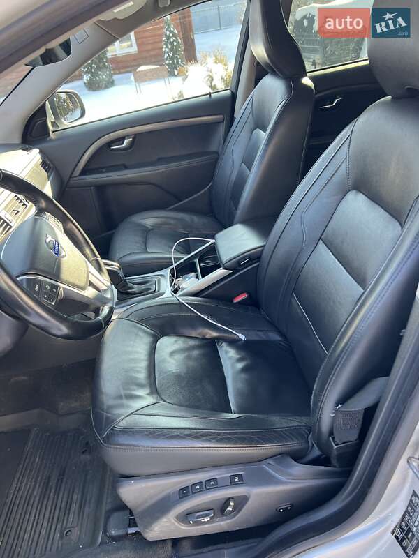 Универсал Volvo V70 2014 в Чорткове фото 23 Универсал Volvo V70 2014 в Чорткове