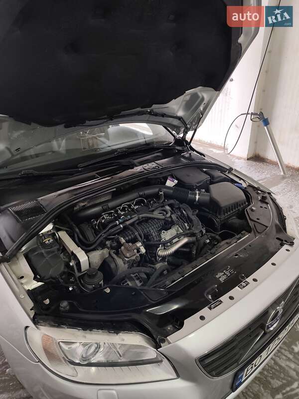 Универсал Volvo V70 2016 в Тернополе