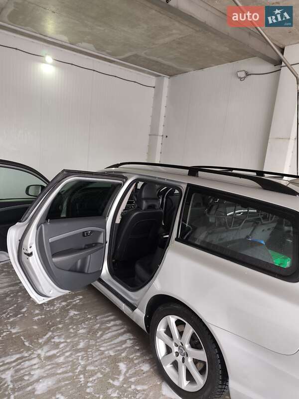 Универсал Volvo V70 2016 в Тернополе