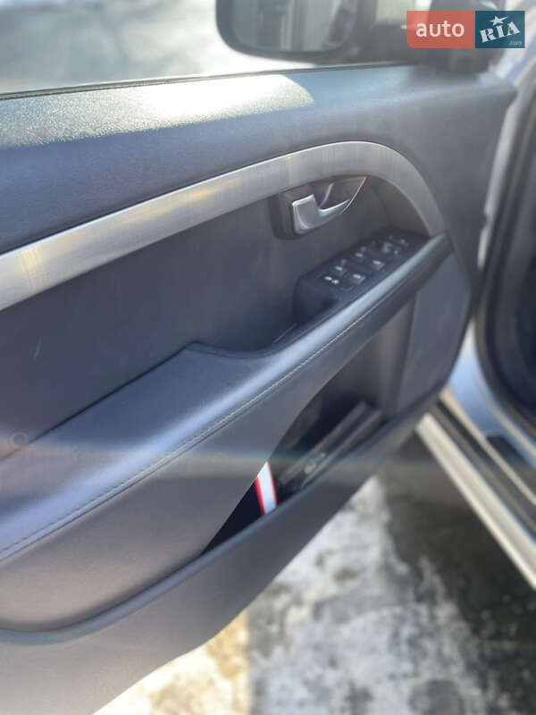 Универсал Volvo V70 2010 в Калуше фото 13 Универсал Volvo V70 2010 в Калуше
