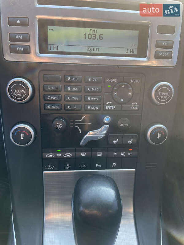 Универсал Volvo V70 2010 в Калуше фото 18 Универсал Volvo V70 2010 в Калуше