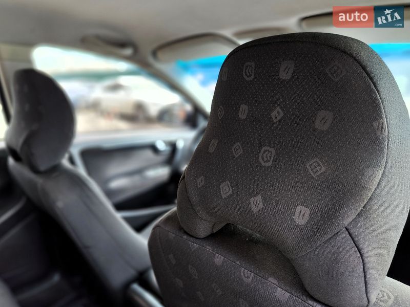 Универсал Volvo V70 2002 в Киеве