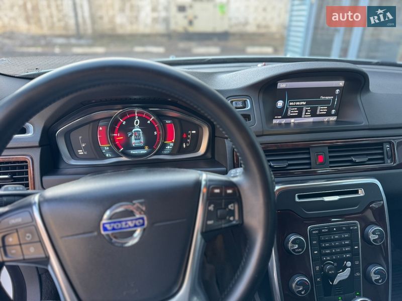 Универсал Volvo V70 2013 в Киеве