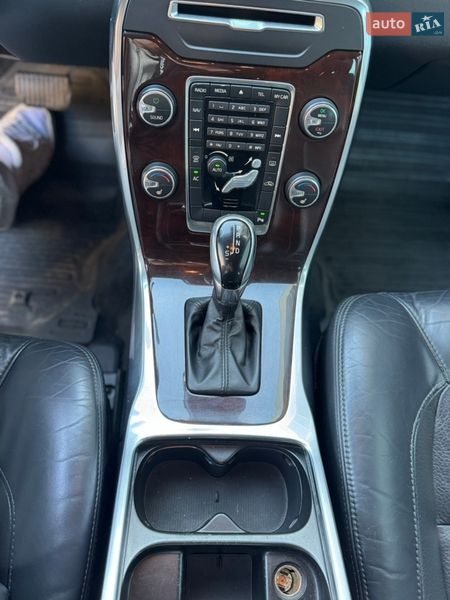 Универсал Volvo V70 2013 в Киеве