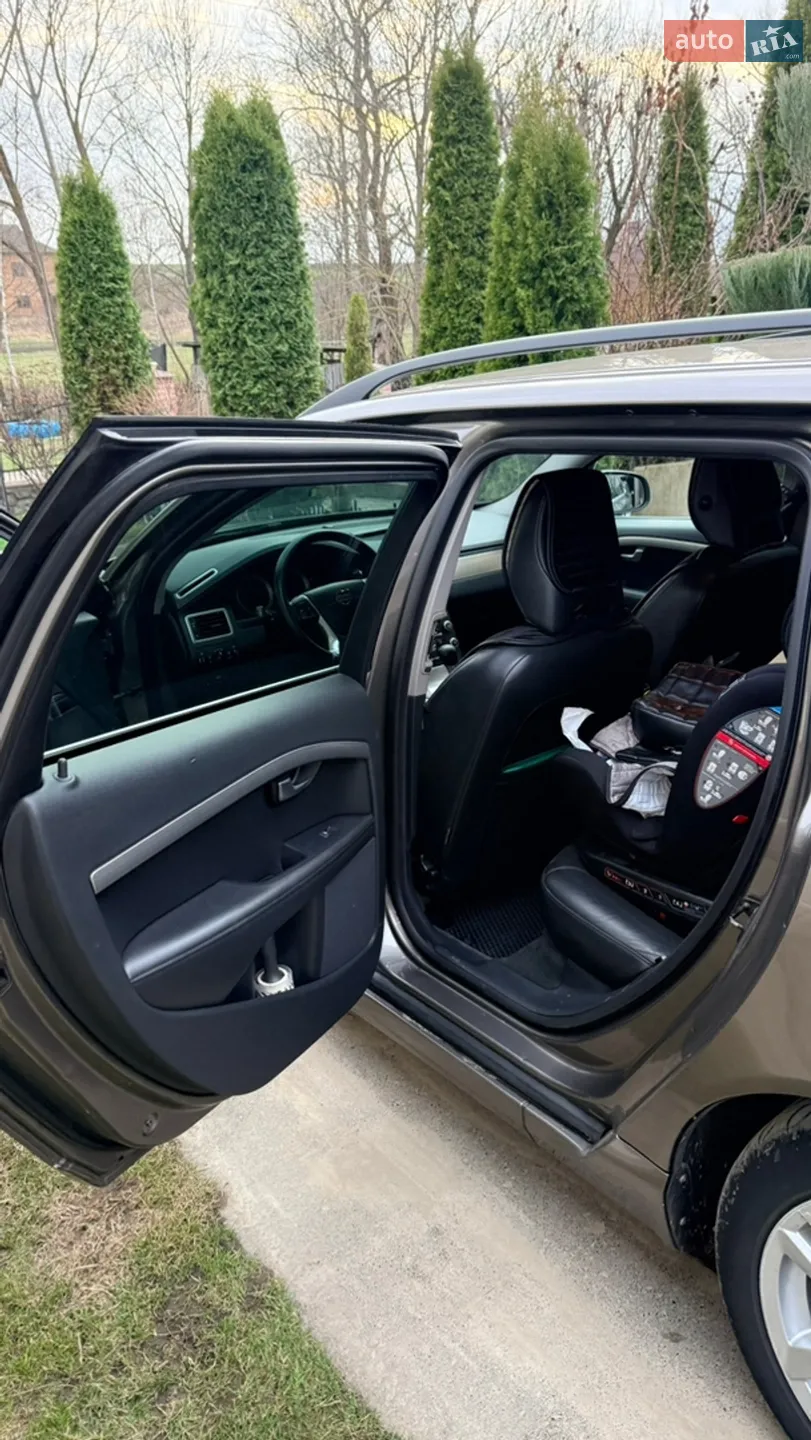 2010 Volvo V70 - мініатюра 14