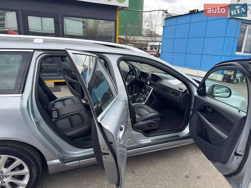 Универсал Volvo V70 2015 в Киеве