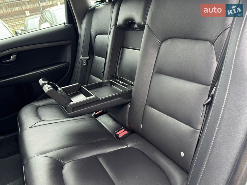 Универсал Volvo V70 2015 в Киеве