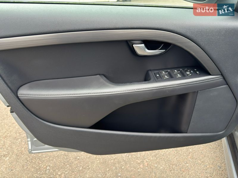 Универсал Volvo V70 2015 в Киеве