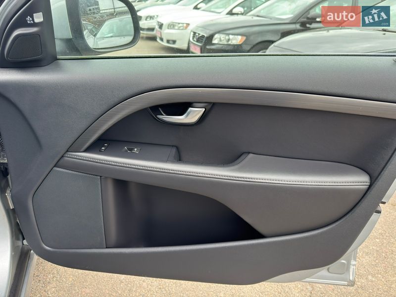 Универсал Volvo V70 2015 в Киеве