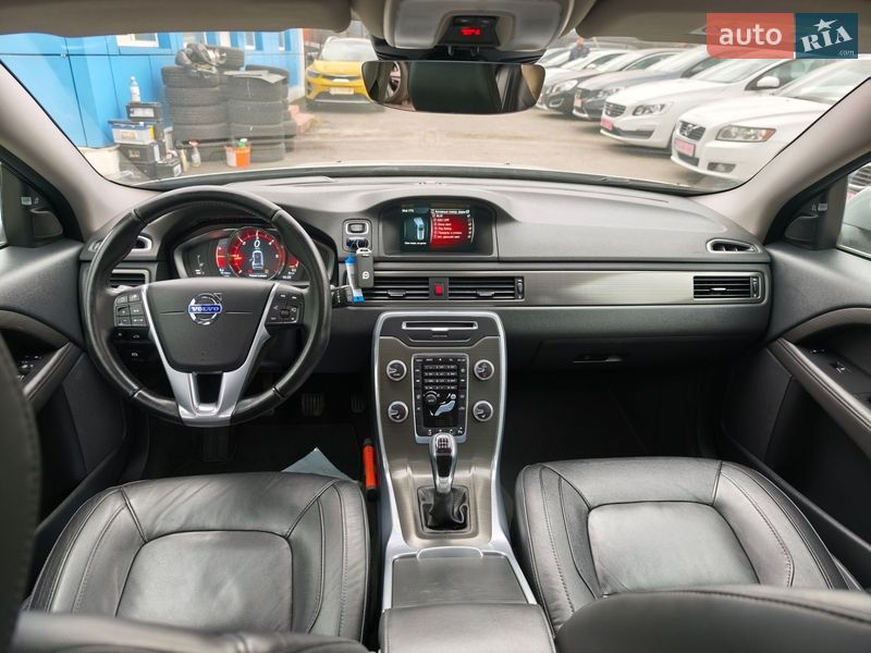 Универсал Volvo V70 2015 в Киеве