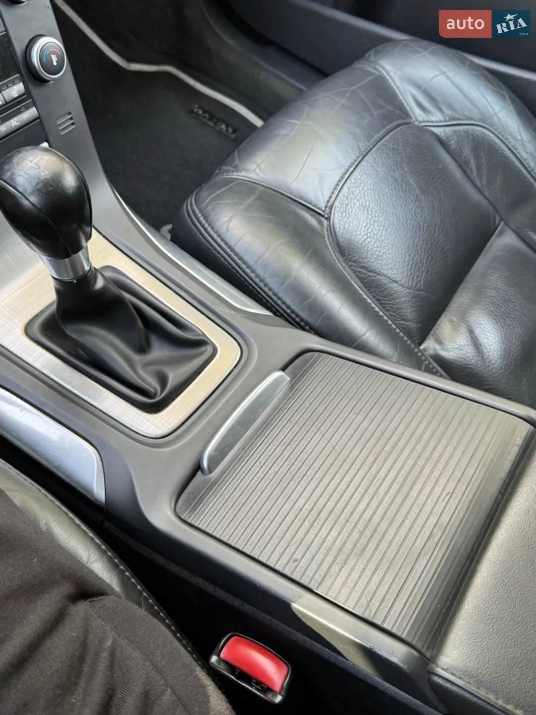 2010 Volvo V70 - мініатюра 12