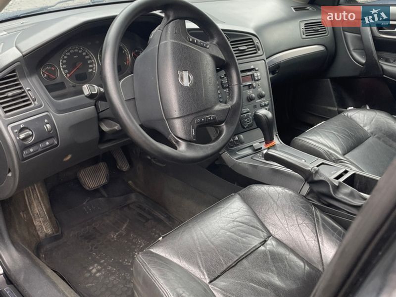 Универсал Volvo V70 2004 в Киеве