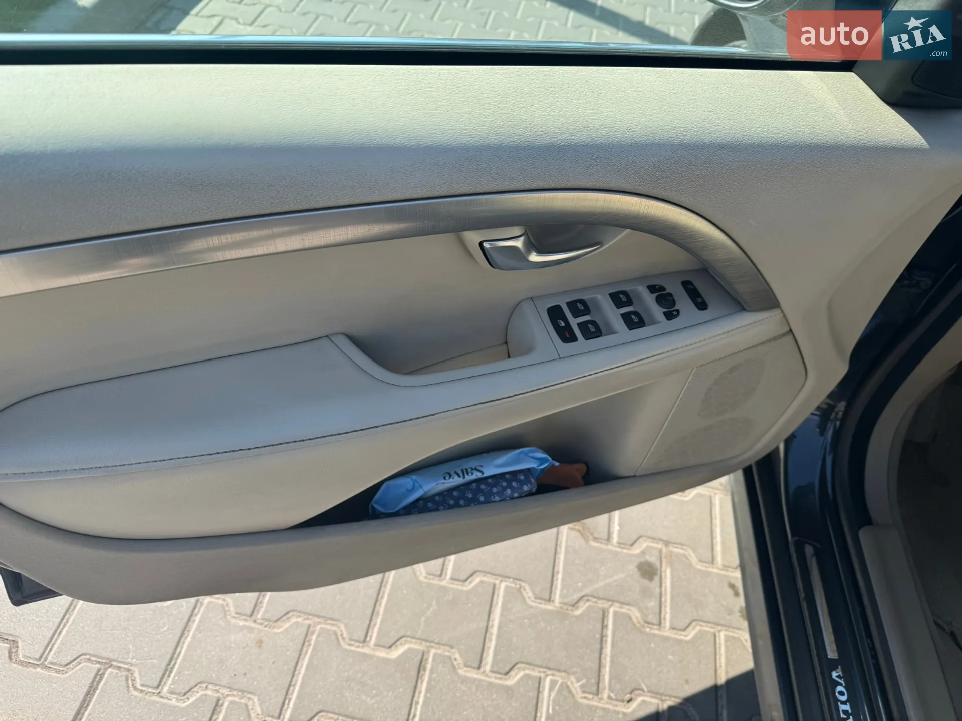 2011 Volvo V70 - мініатюра 16