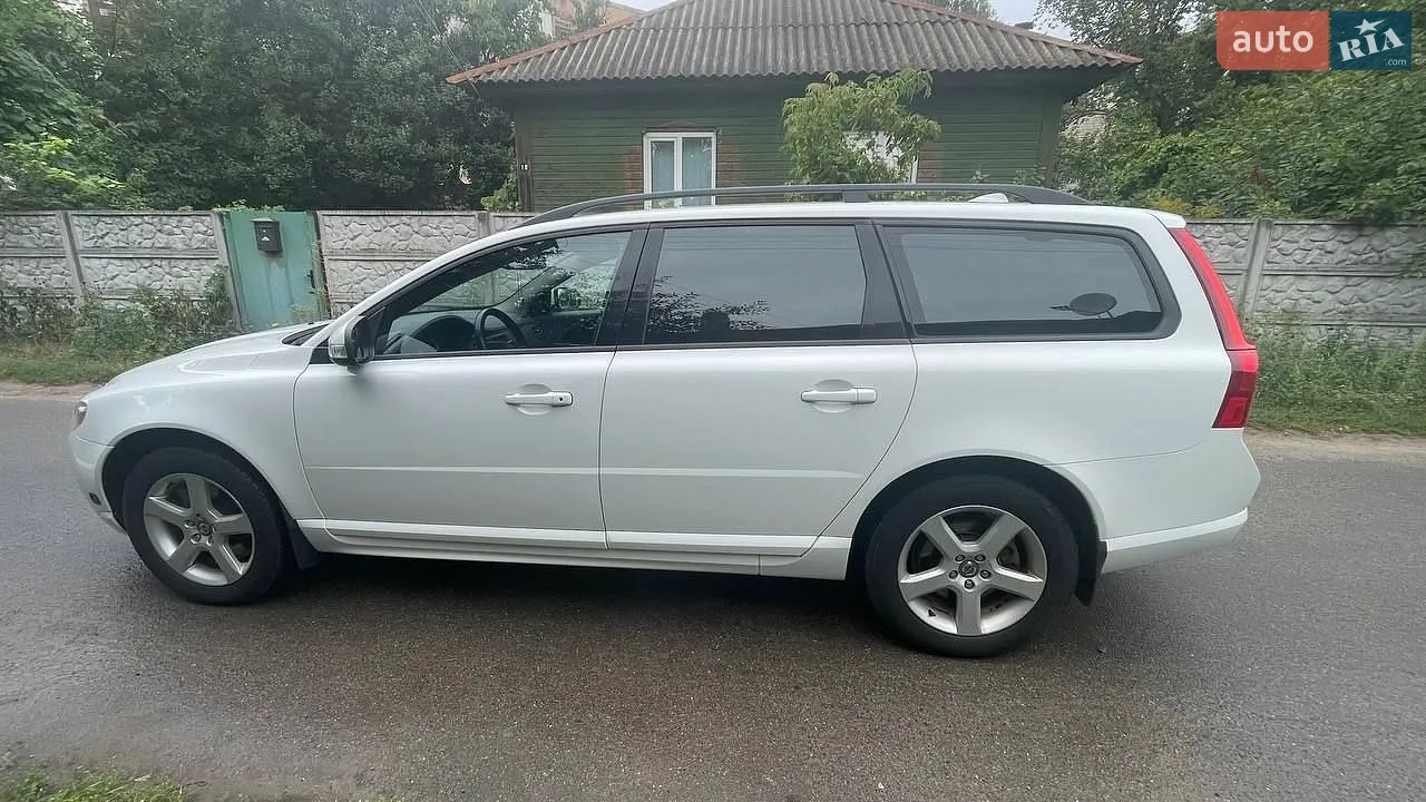 2010 Volvo V70 - мініатюра 2