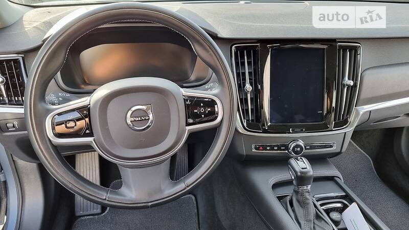 Универсал Volvo V90 Cross Country 2018 в Черкассах