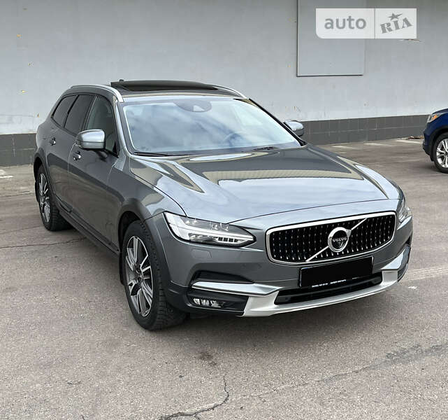 Універсал Volvo V90 Cross Country 2019 в Львові