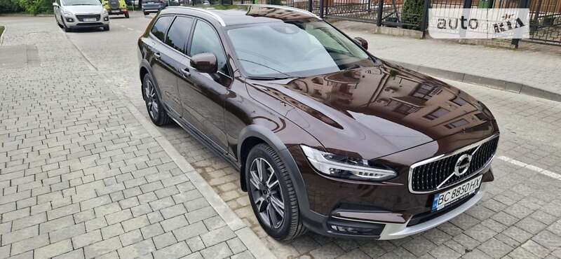 Volvo V90 Cross Country 2019