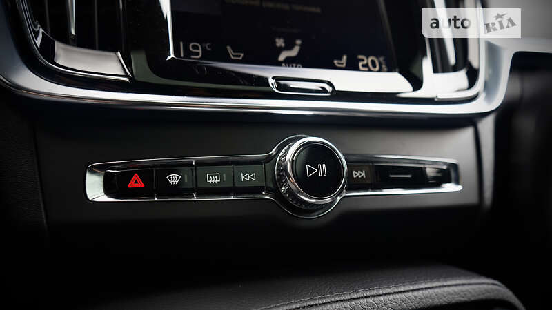 Универсал Volvo V90 Cross Country 2017 в Львове фото 32 Универсал Volvo V90 Cross Country 2017 в Львове