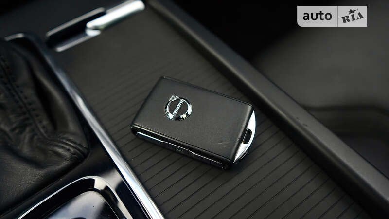 Универсал Volvo V90 Cross Country 2017 в Львове фото 36 Универсал Volvo V90 Cross Country 2017 в Львове