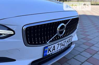 Універсал Volvo V90 Cross Country 2017 в Іршаві