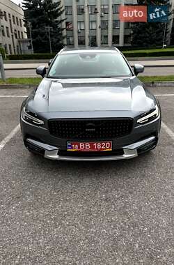 Универсал Volvo V90 Cross Country 2017 в Ровно