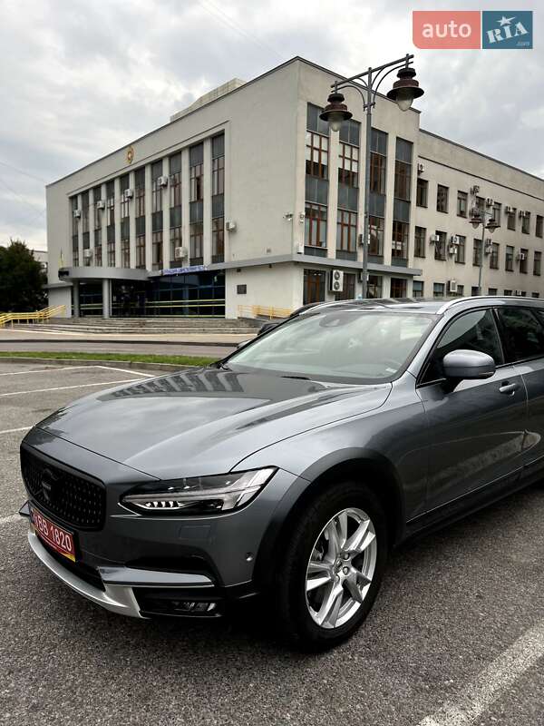 Універсал Volvo V90 Cross Country 2017 в Рівному фото 61 Універсал Volvo V90 Cross Country 2017 в Рівному