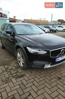 Универсал Volvo V90 Cross Country 2017 в Кривом Роге